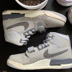 Jordan Legacy 312 “wolf grey”